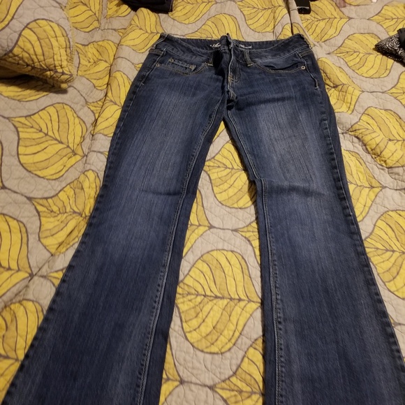 Jean's - Picture 3 of 7